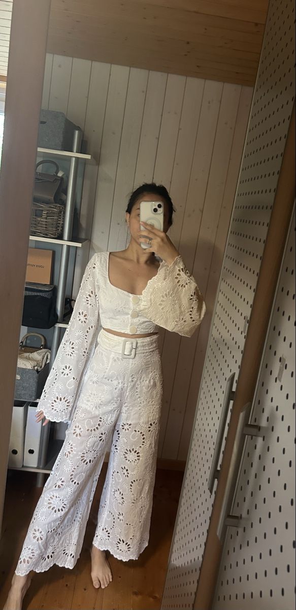 Zimmermann Tute: Alice Mccall Eyelet Cotton Blouse & Pants – Usato da St.Josefen venduto da lop_lh8d 6