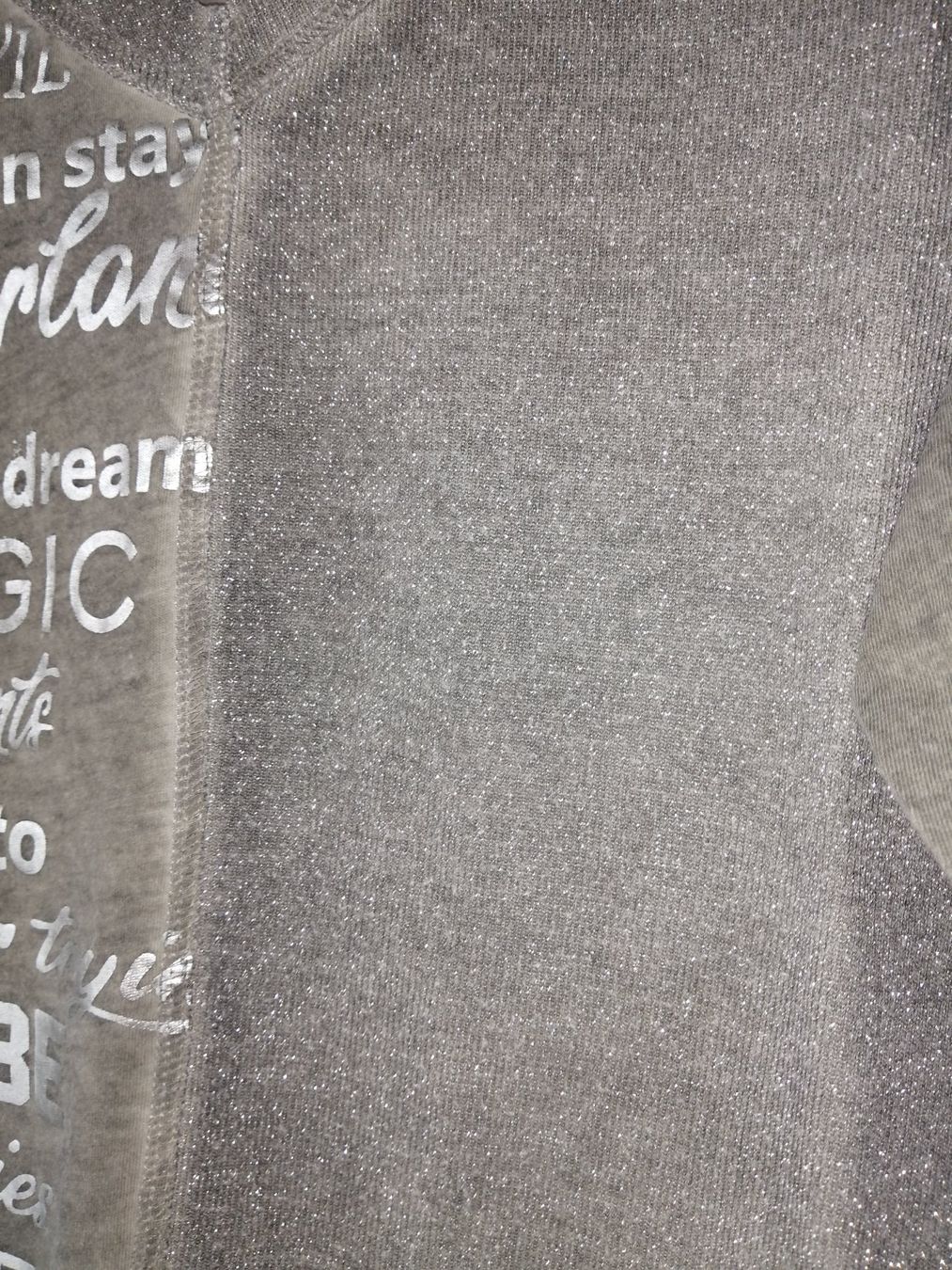 T-shirt: T-Shirt mit langen Ärmel – Usato da Buchrain venduto da nat_pl5p 2