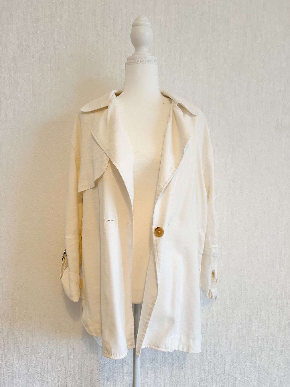 Giacche: Veste blanche de saison – Usato da Lausanne venduto da Greenbyaudrey 2