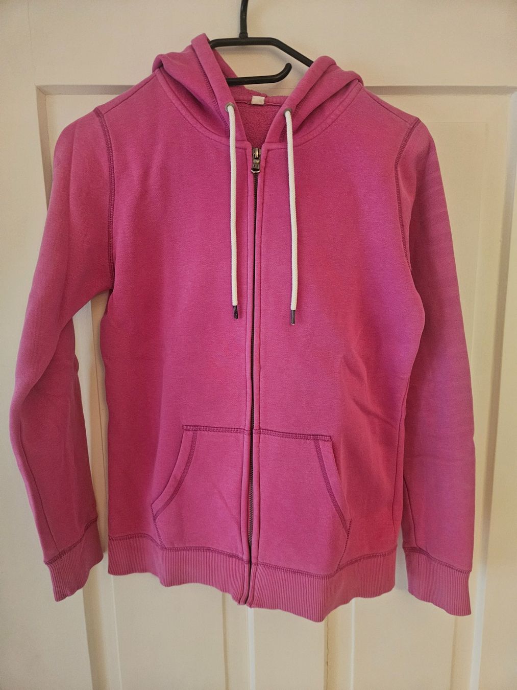 Under Armour Maglioni & Felpe: Under Armour Trainerjacke mit Kapuze, Grösse S – Usato da Zürich venduto da anna_r26m 2