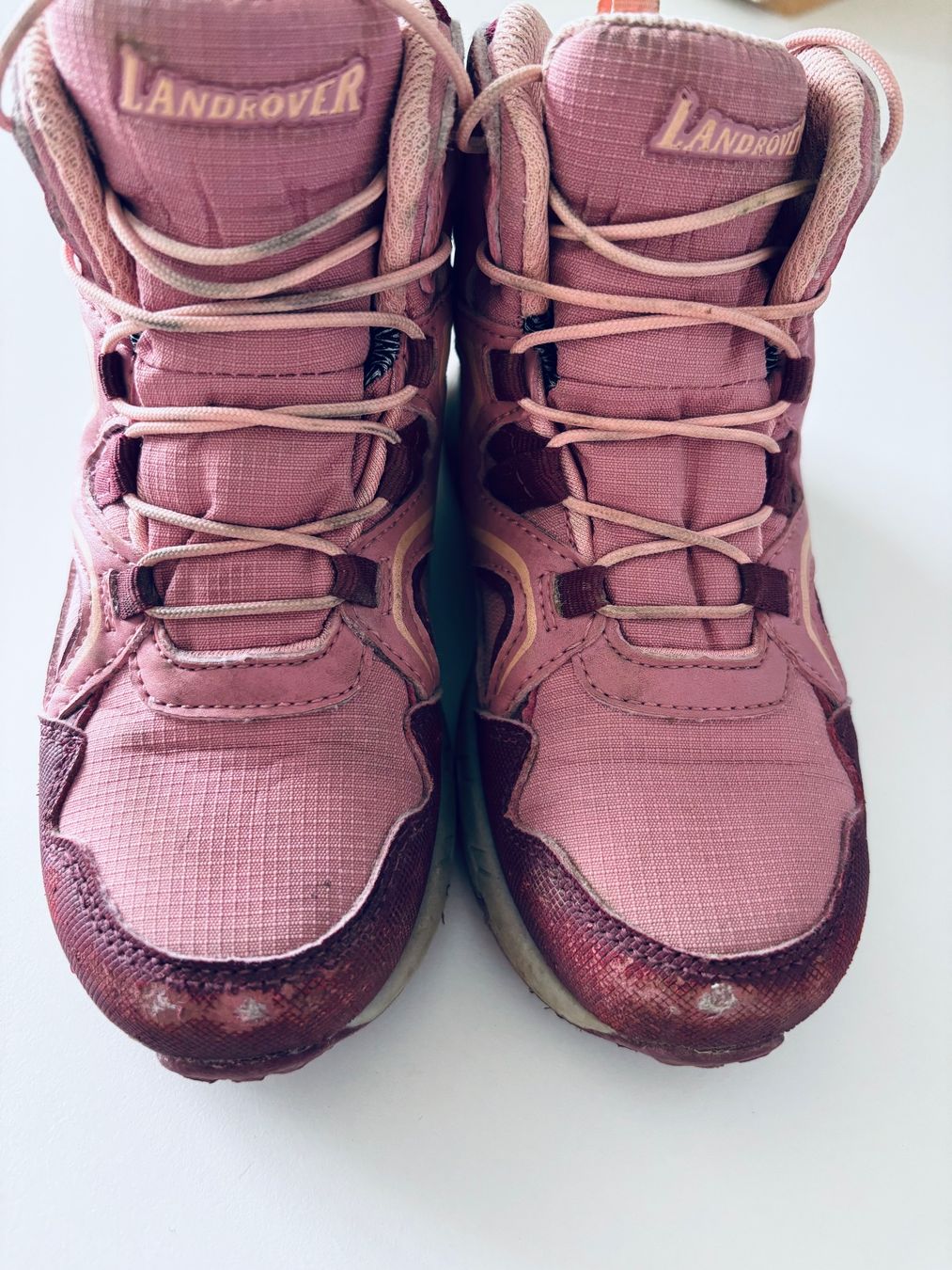 Scarpe per ragazze: Wanderschuhe Gr. 28 – Usato da Lenzburg venduto da Orzo3 1