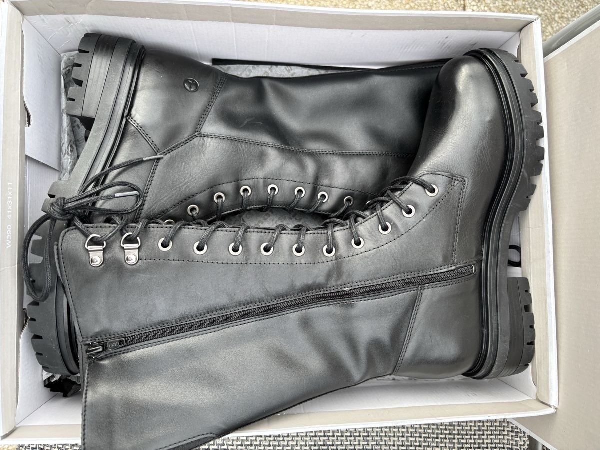 Tamaris Scarpe da donna: Stiefel Tamaris GR 40 schwarz – Nuovo e nell'imballaggio originale da Alterswil FR venduto da Lisu15 5