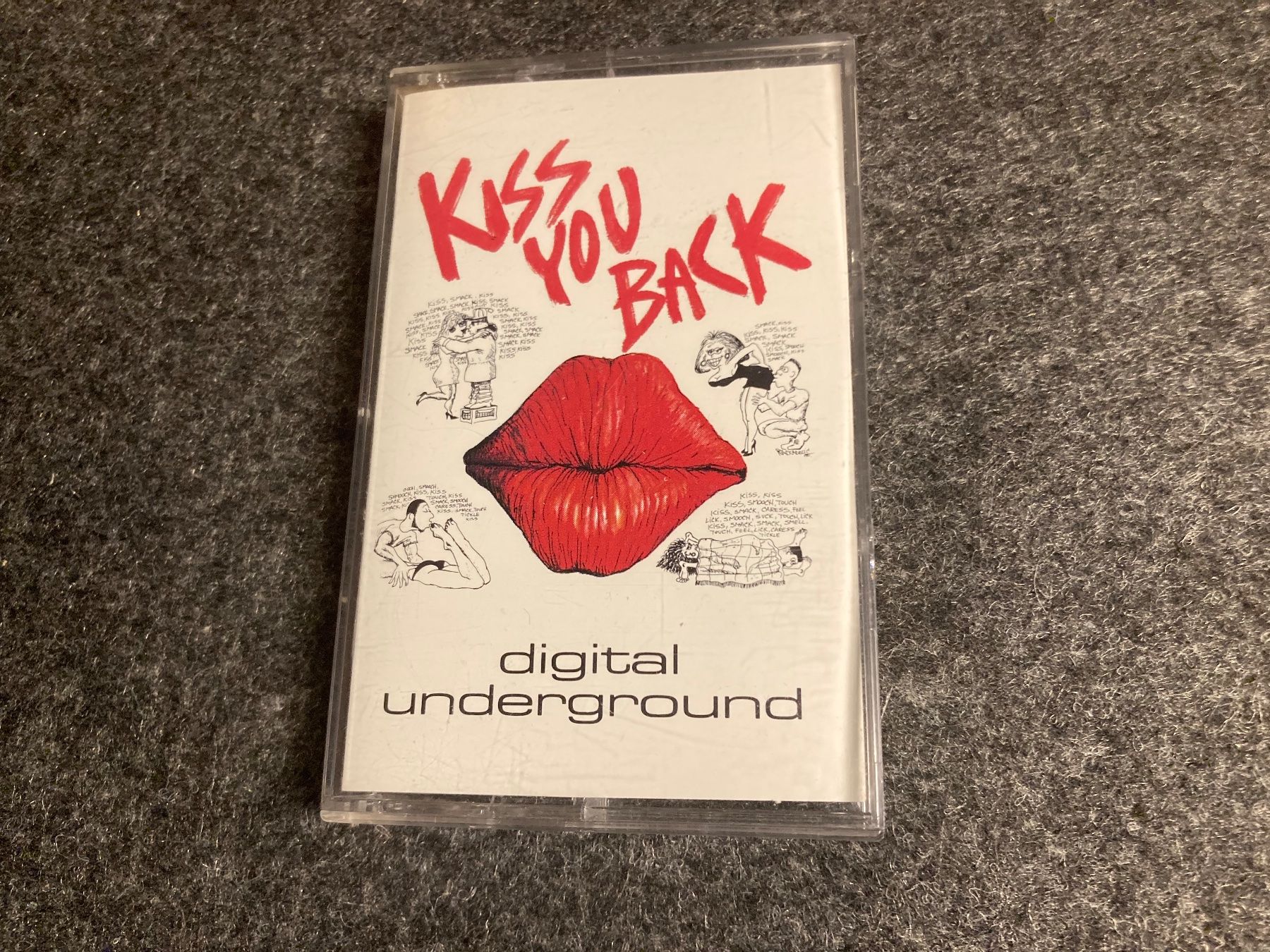 Musicassette: Digital Underground - Kiss You Back (MC) – Usato da Fribourg venduto da Karushi