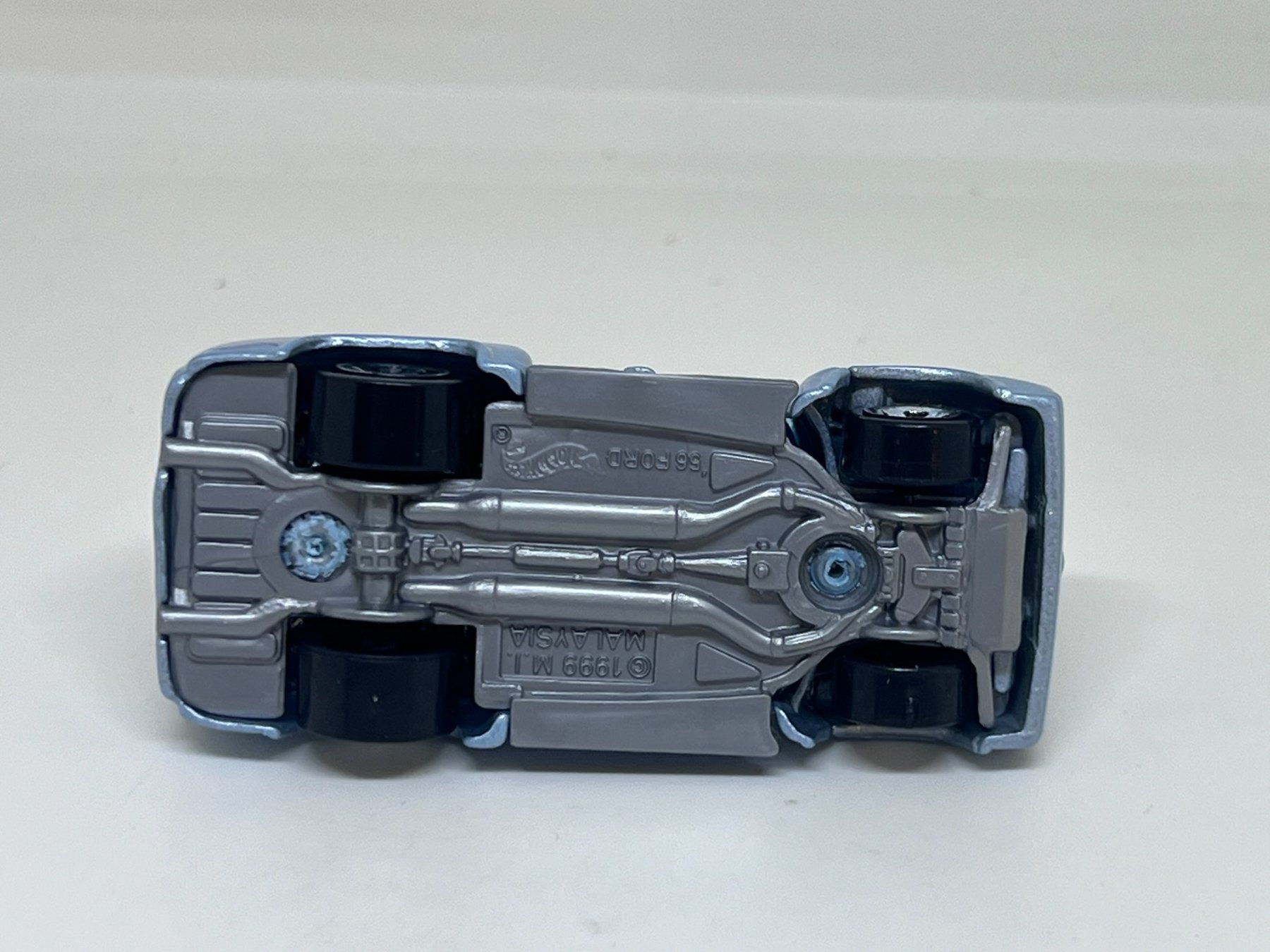 Hot Wheels Modellini d'auto: Hot Wheels '56 Ford – Nuovo (secondo la descrizione) da Wildegg venduto da LaaBoutique 3