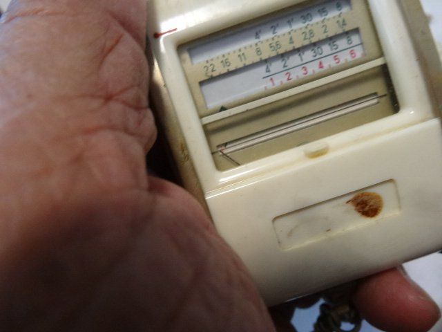 Fotocamera: KAMERAS LICHT MESSER ANTIK.FÜR SAMMLUNG. – Usato da zürich venduto da ahmad01 5