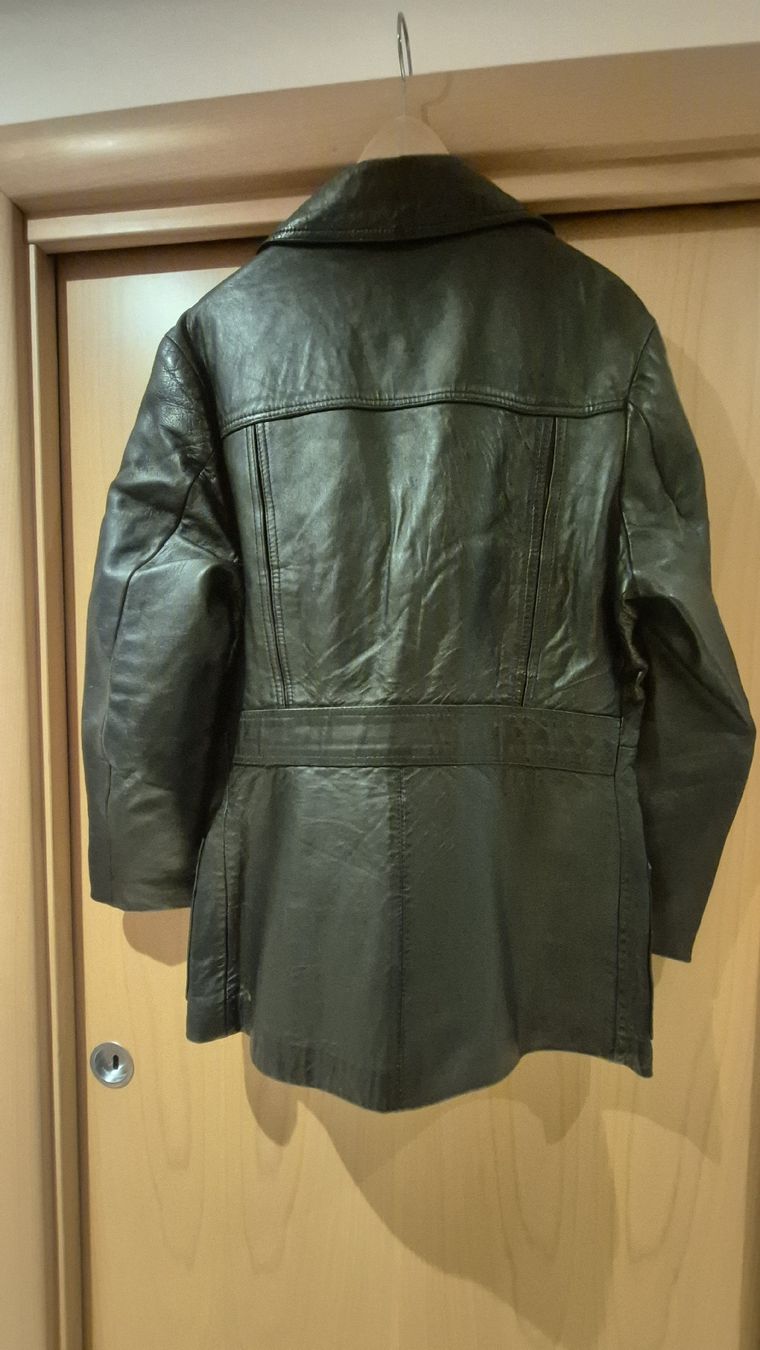 Cappotti: leather trench coat vintage size M – Usato da Genestrerio venduto da RUSTY_VIK 3