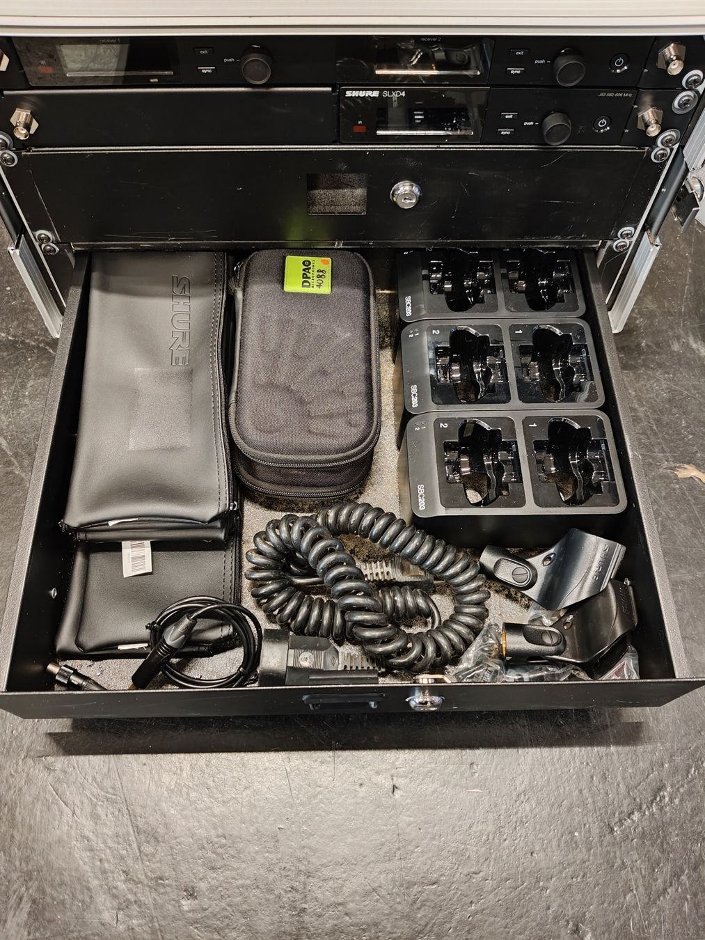 Shure Microfoni: Shure SLXD Wireless System 3-Kanal Set J53 Band - neuwertig – Nuovo (secondo la descrizione) da Schlieren venduto da CINElight 2