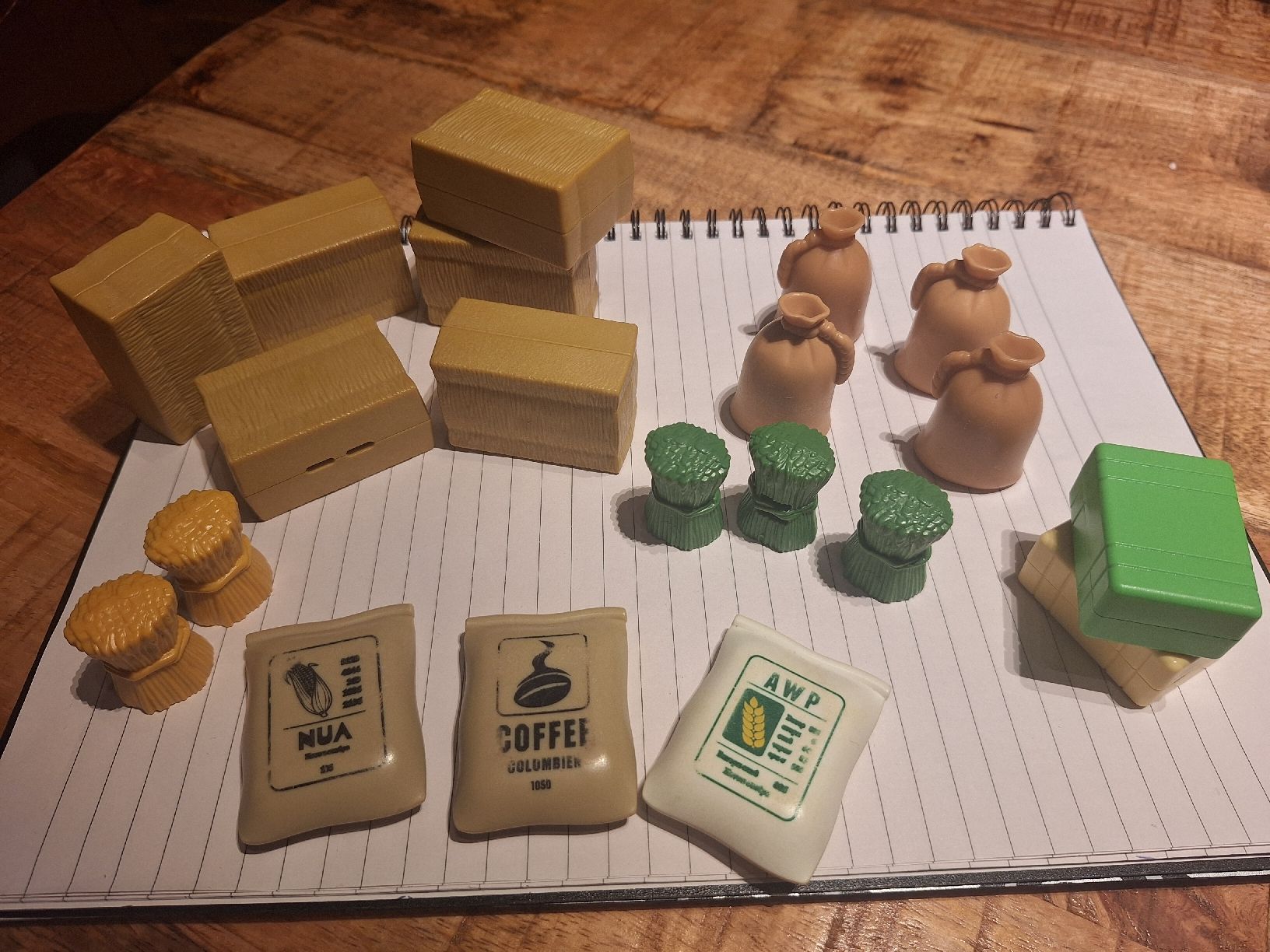 Spielzeuge: Getreide, Vorratssäcke teils von Playmobil – Gebraucht aus Aarau von Chillkrot