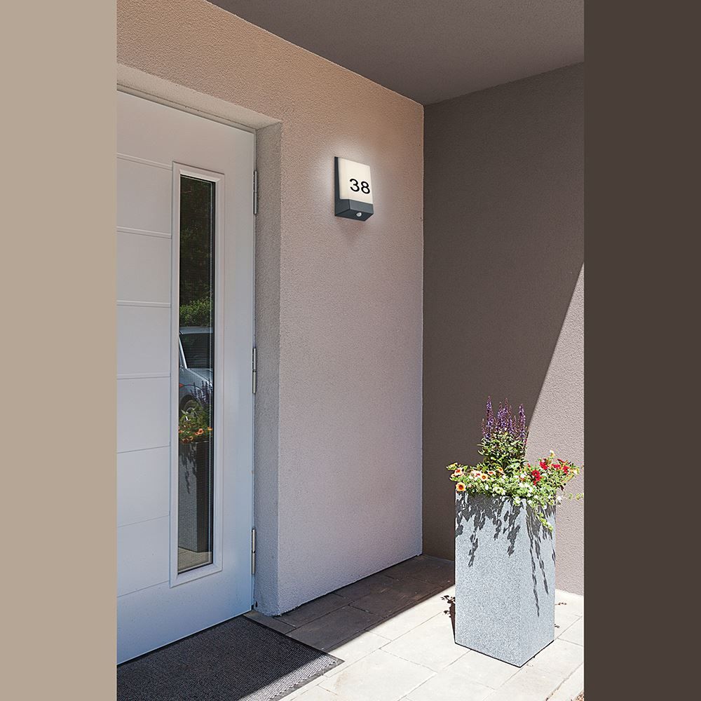 Lampade: LED Wandleuchte, IP54, 16 cm x 21 cm – Nuovo (secondo la descrizione) da Kreuzlingen venduto da Smart-Light 2