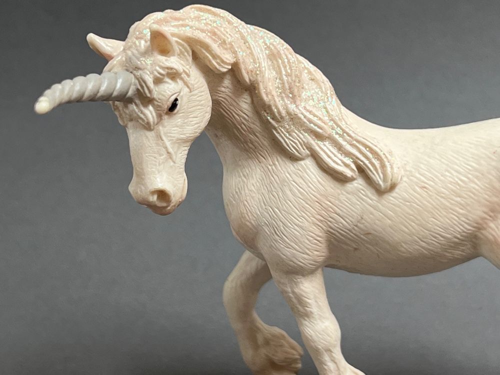  Foto zu Schleich Einhorn Bayala (Gebraucht) in Ennetbaden für CHF 10 – mit 
