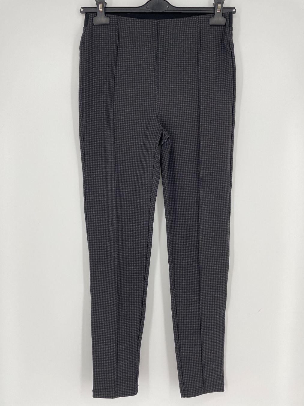 Pantaloni: Leggins Gr. 38 C&A – Usato da Auenstein venduto da moin.