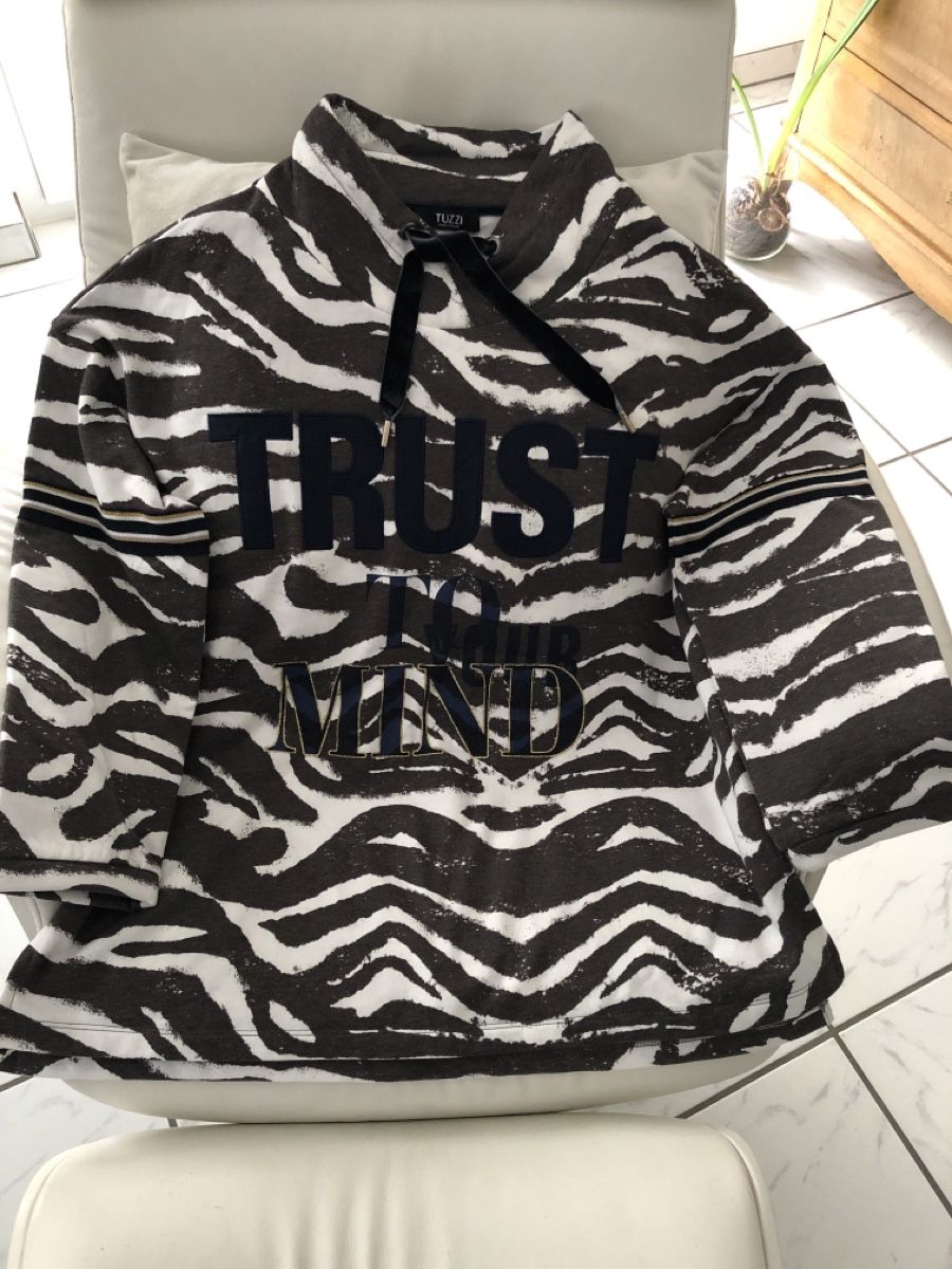 Pulls & Sweat-shirts: Sweatshirt von Tuzzi – Neuf (Voir description) à Bettwiesen par cofrarium