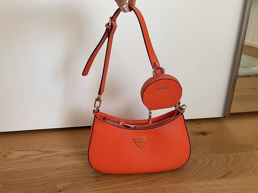 Guess Borse da donna: Guess Handtasche Orange / Gold – Usato da Gerlafingen venduto da sel_dp6y 1