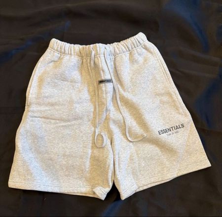 Shorts grau Grösse M Essentials