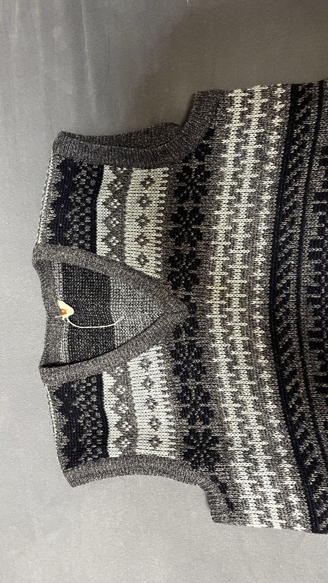 Maglioni & Felpe: Vintage Strickweste – Usato da Wolhusen venduto da elie10 1