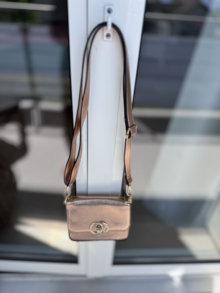 Taschen für Damen: Tasche klein goldig – Gebraucht aus Mühlau von Anna0137 1