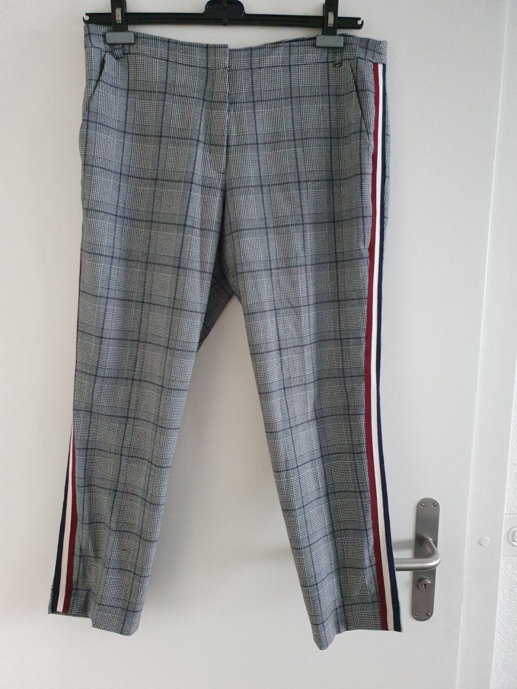 Esprit Pantaloni: Esprit Hose Gr. 42 – Usato da Thalwil venduto da Coco2025