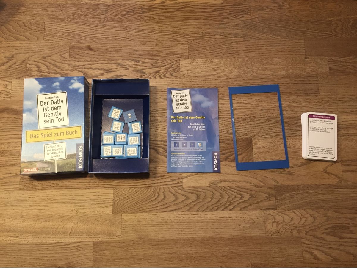 Kosmos Spiele: Der Dativ ist dem Genitiv sein Tod - Spiel – Gebraucht aus Udligenswil von Lilienfarbe 1