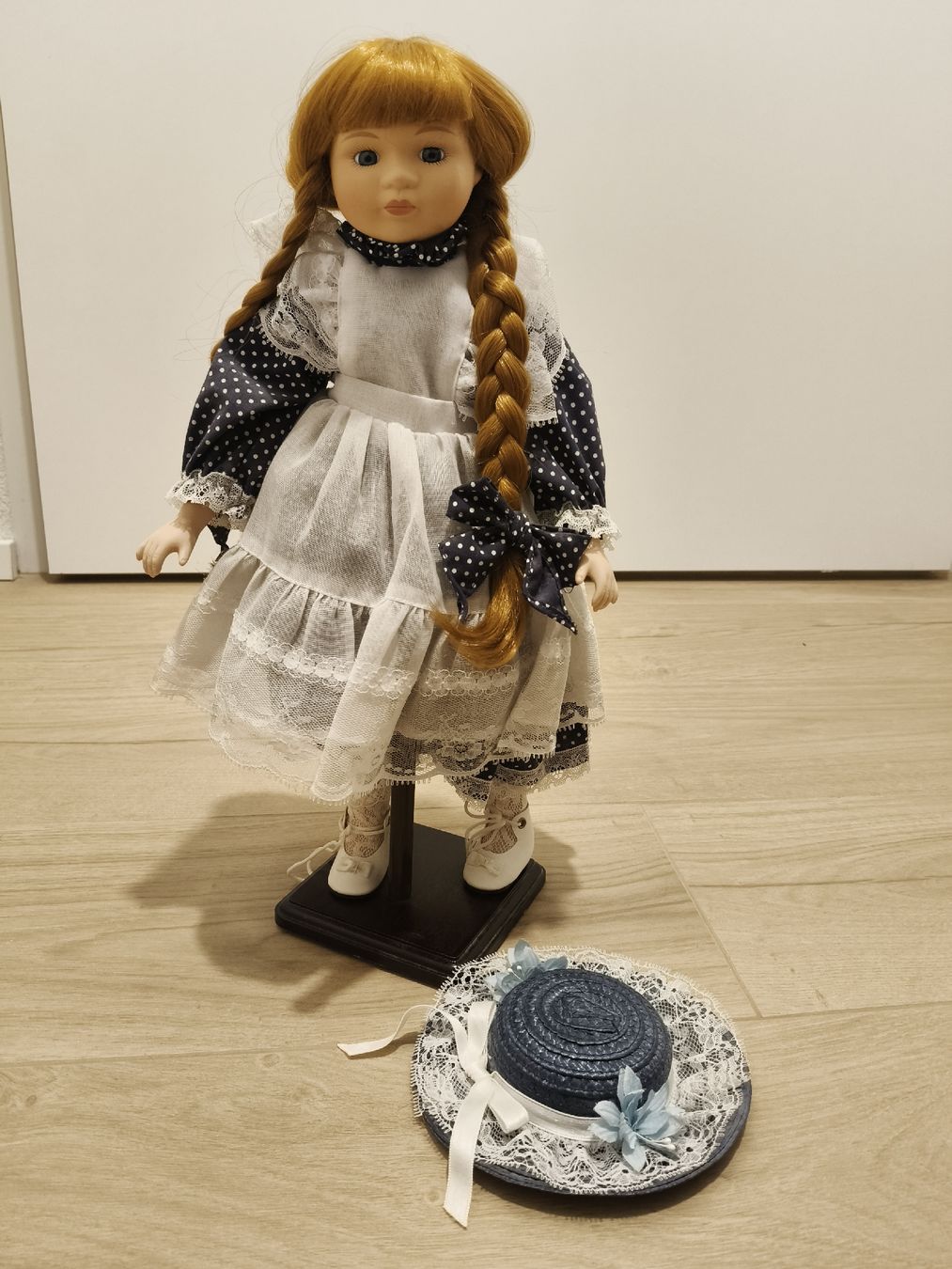 Bambole: Poupée porcelaine – Nuovo (secondo la descrizione) da Monthey venduto da lesaffairesdecamille 5