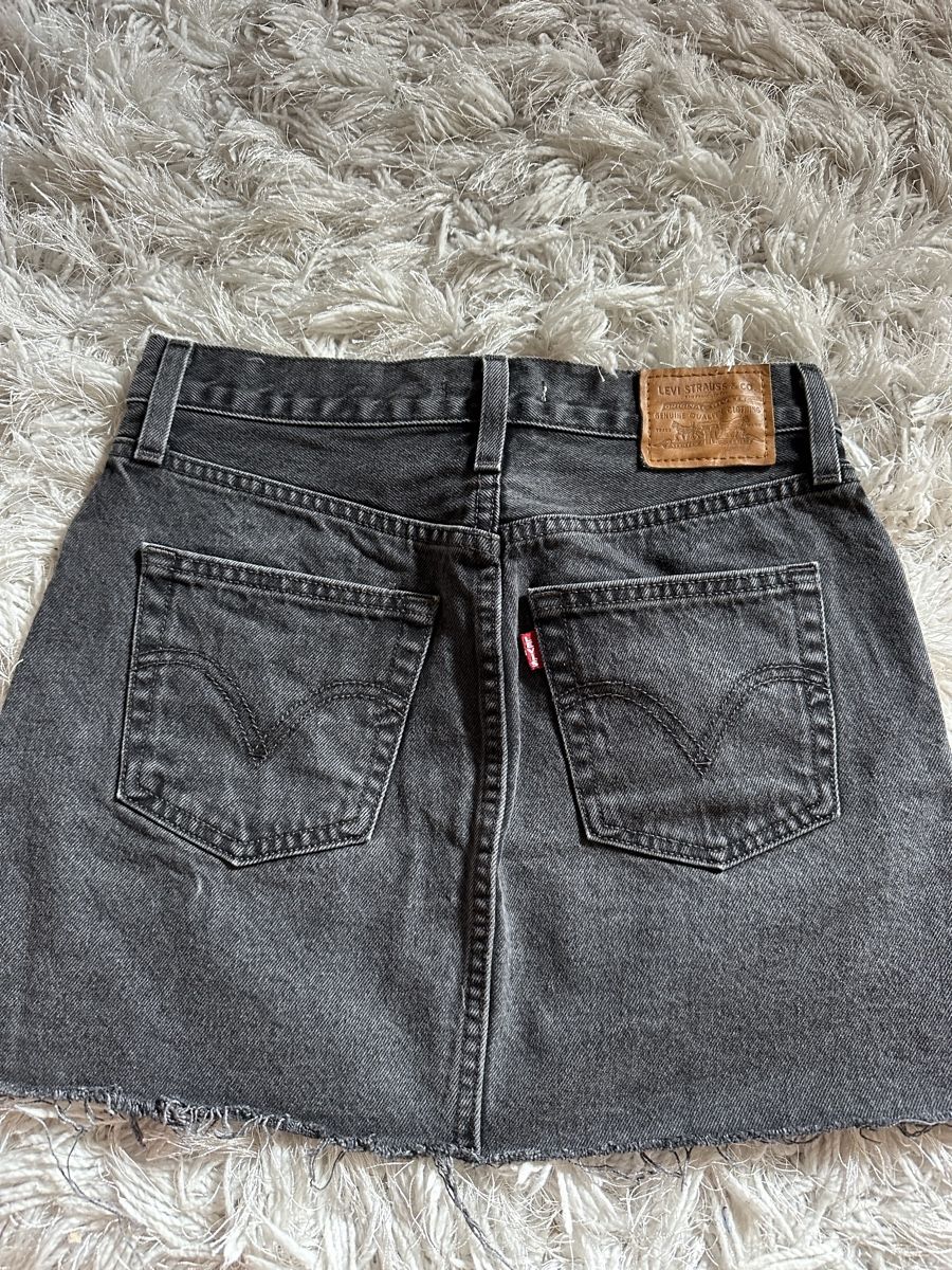 Levi's Gonne: Levi's Jeansrock Neuwertig – Nuovo (secondo la descrizione) da Müstair venduto da V.Sara 1
