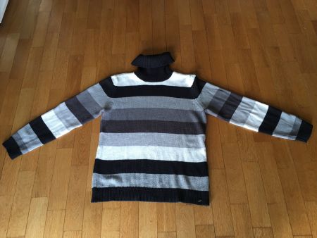 Winterpulli Marke Oliver, mit grossem Rollkragen