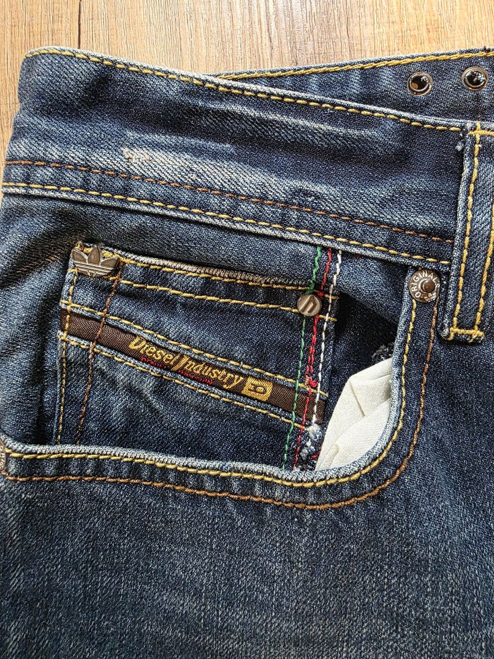 Diesel Jeans: Adidas Diesel Jeans selten – Neuf avec emballage d'origine à Gwatt (Thun) par A.W_Thun 3