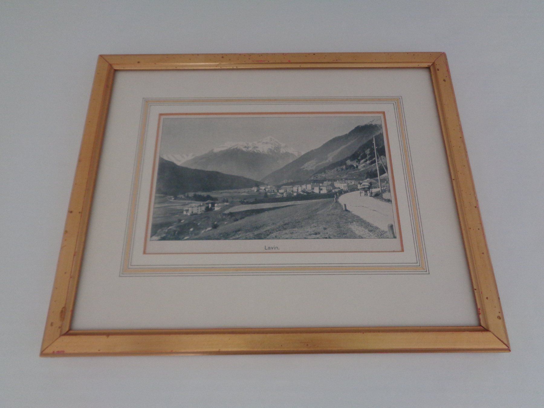 Grafiken & Lithographien: Litho Lavin mit Goldrahmen hinter Glas – Gebraucht aus Chur von omonia