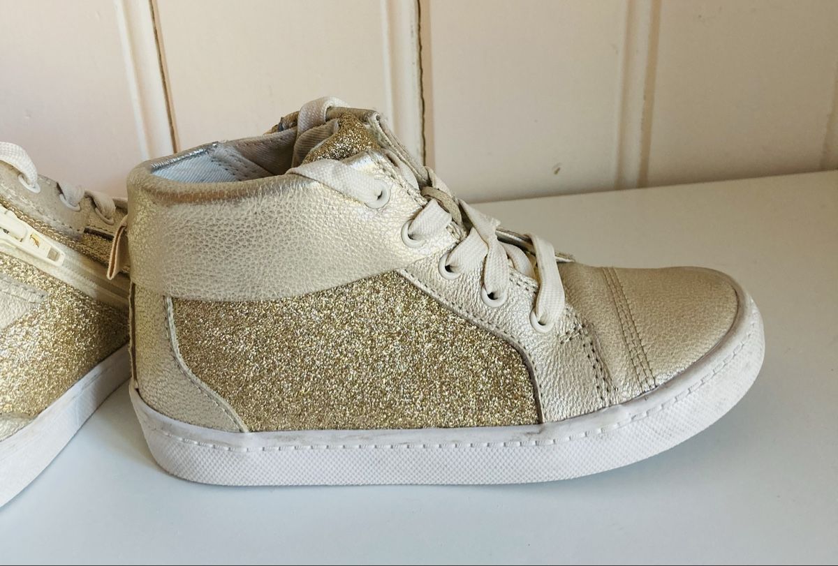 Clarks Schuhe für Mädchen: Clarks Mädchenschuhe – Größe 28.5 – Gebraucht aus Zäziwil von kbr_jd95 3