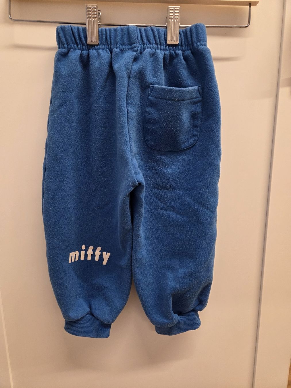 Lotti & Set di vestiti: Miffy Set / Trainer – Gr. 100 – Usato da Winterthur venduto da wwo_nn25 3