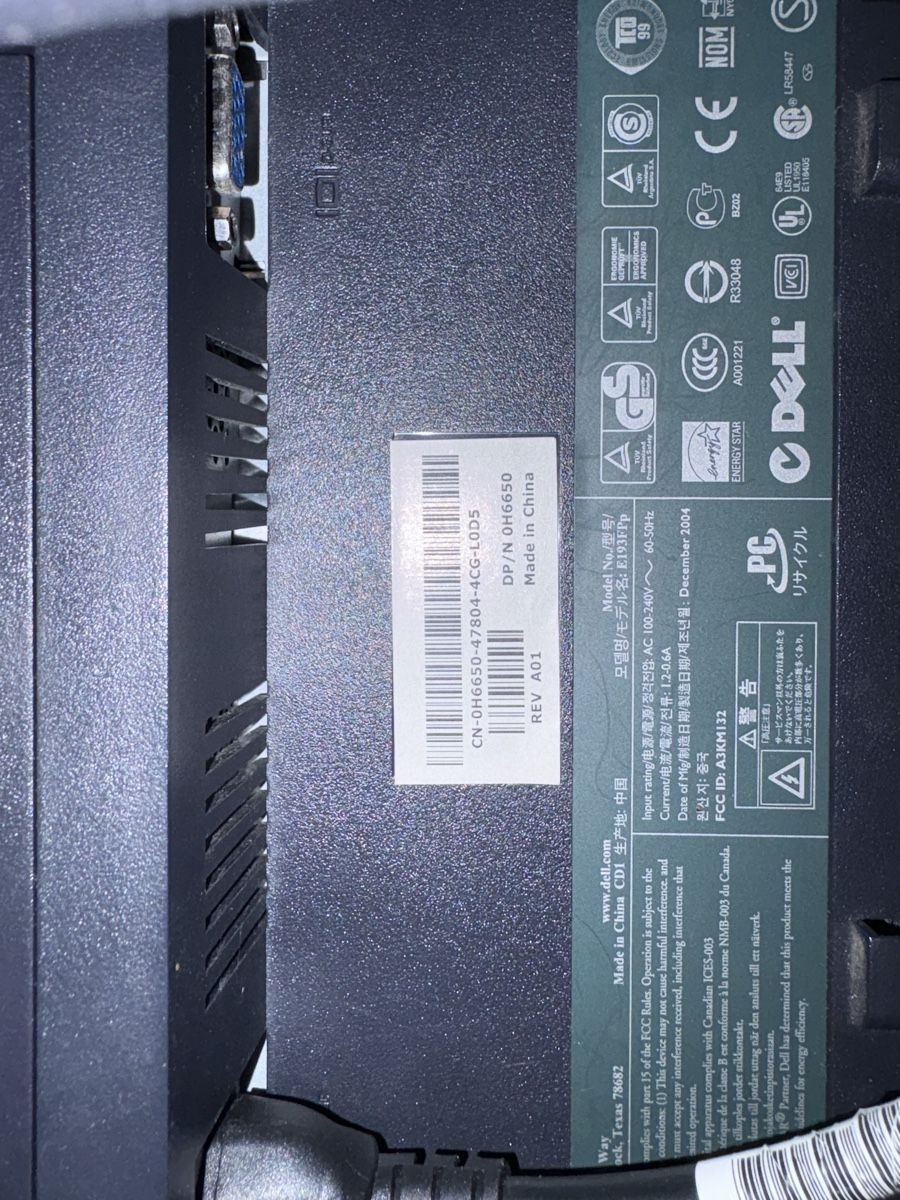 Dell Monitor: Bildschim Dell Alt – Usato da Uetikon am See venduto da jor_c8ln 1