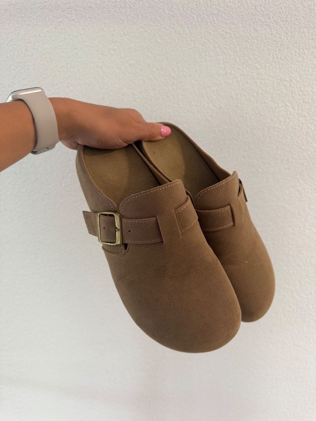Damenschuhe: Stylish clogs shoes, Size 38 – Gebraucht aus Gränichen von Domsiiiii
