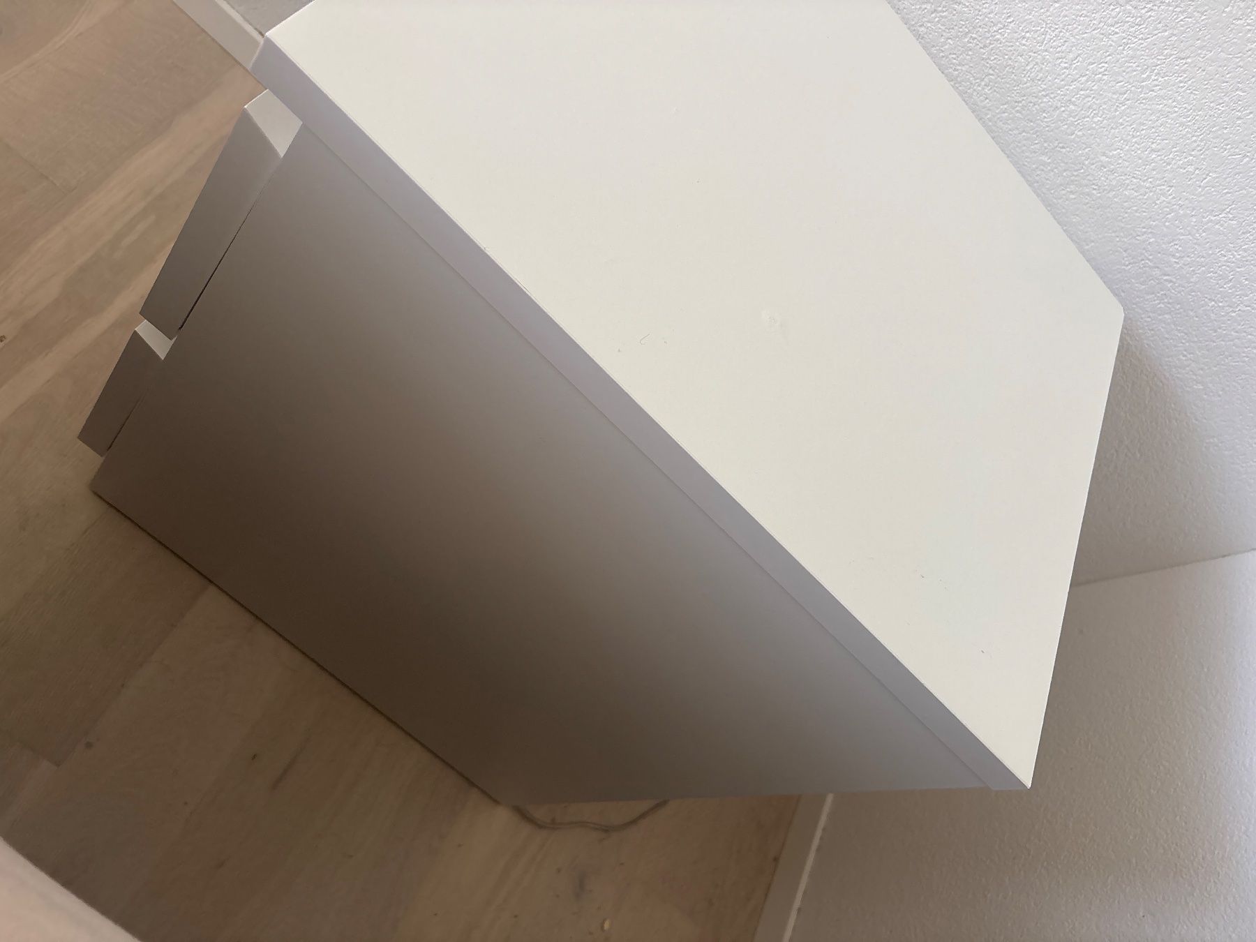 Ikea Comodini: Nachttisch Weiss – Usato da Zürich venduto da pre_55b8 2