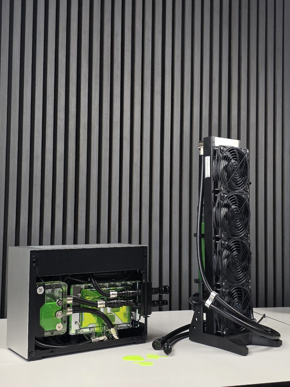 Nvidia PC: H2O Ryzen 9 7950X / RTX 4080 Super / 32GB – Usato da Stetten AG venduto da ged_ztw2 3