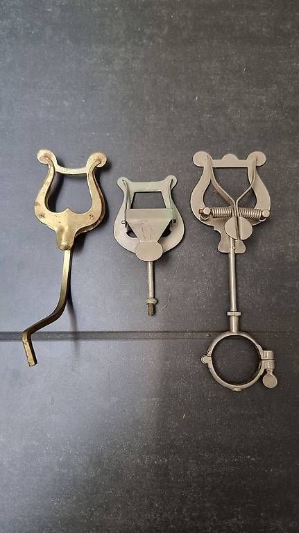 Musikinstrumente: 3 diverse Notenhalter Metall – Gebraucht aus Neuenkirch von tip_wp7s