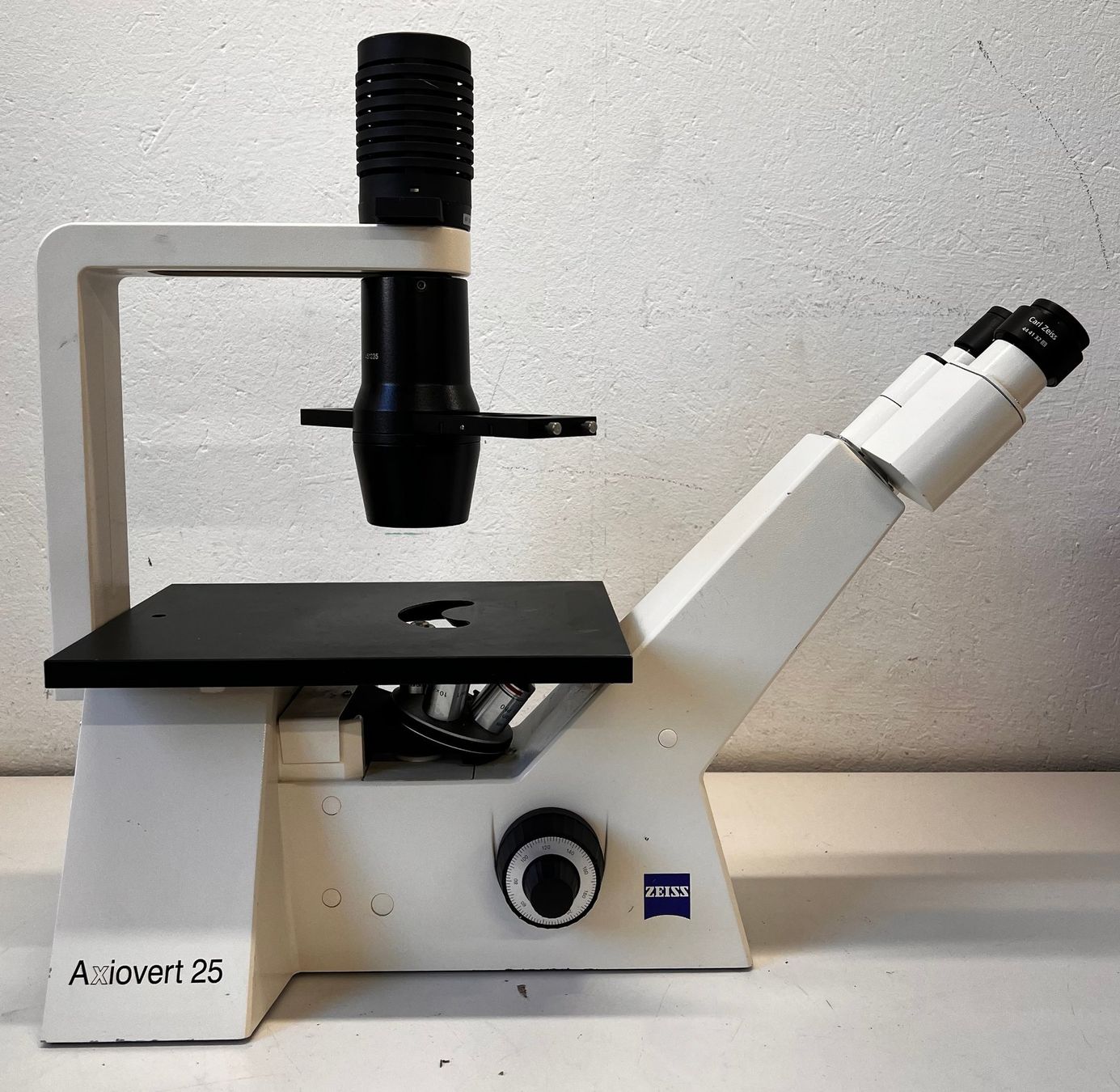 Zeiss Microscopi: Zeiss Axiovert 25 Invert Mikroskop – Usato da Niederdorf venduto da LeptonAG_Labor 2