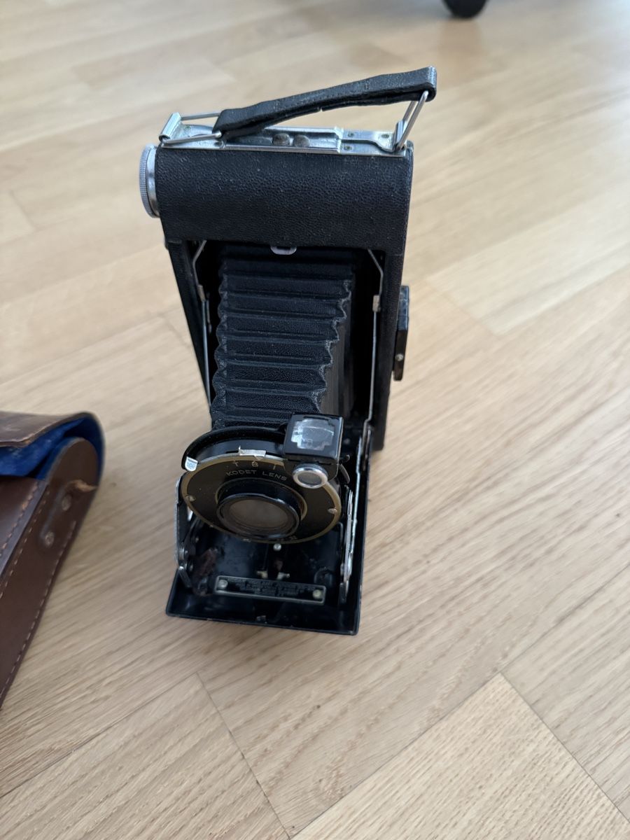 Kodak Fotocamera: Kodak Klappkamera, Balg Kamera Vermutlich Defekt – Difettoso da Goldach venduto da Donpancho 2
