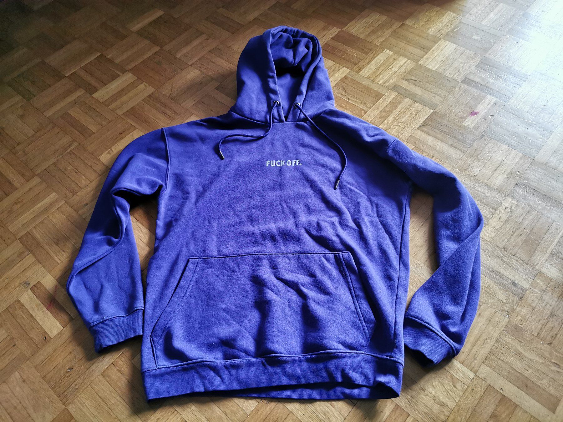 Lotti di vestiti: Jeans Gr. 36, Pullover, Sweatshirt und T-Shirt Gr. S – Usato da Basel venduto da grandfamily 2