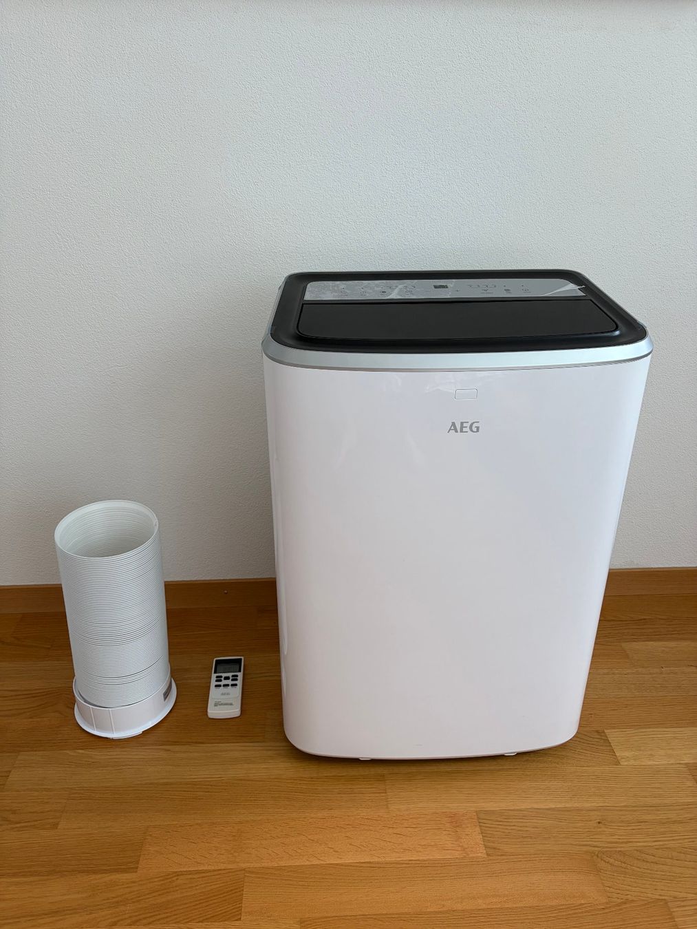 Condizionatori: Klimagerät AEG Chill­Flex Pro 12000 BTU/h – Usato da Zürich venduto da flo_6fq9