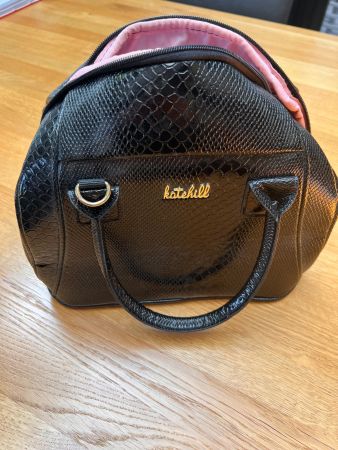 Kate Hill Handtasche schwarz Schlangenoptik Top Zustand