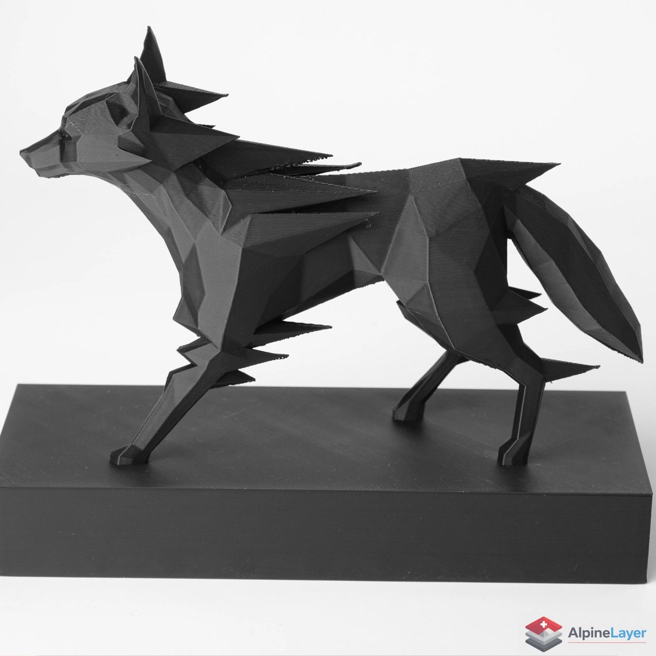 Sculptures & Statues: Shadow Prism Fox - Geometric Fox Sculpture - 3D Printed – Neuf (Voir description) à Losone par AlpineLayer 1