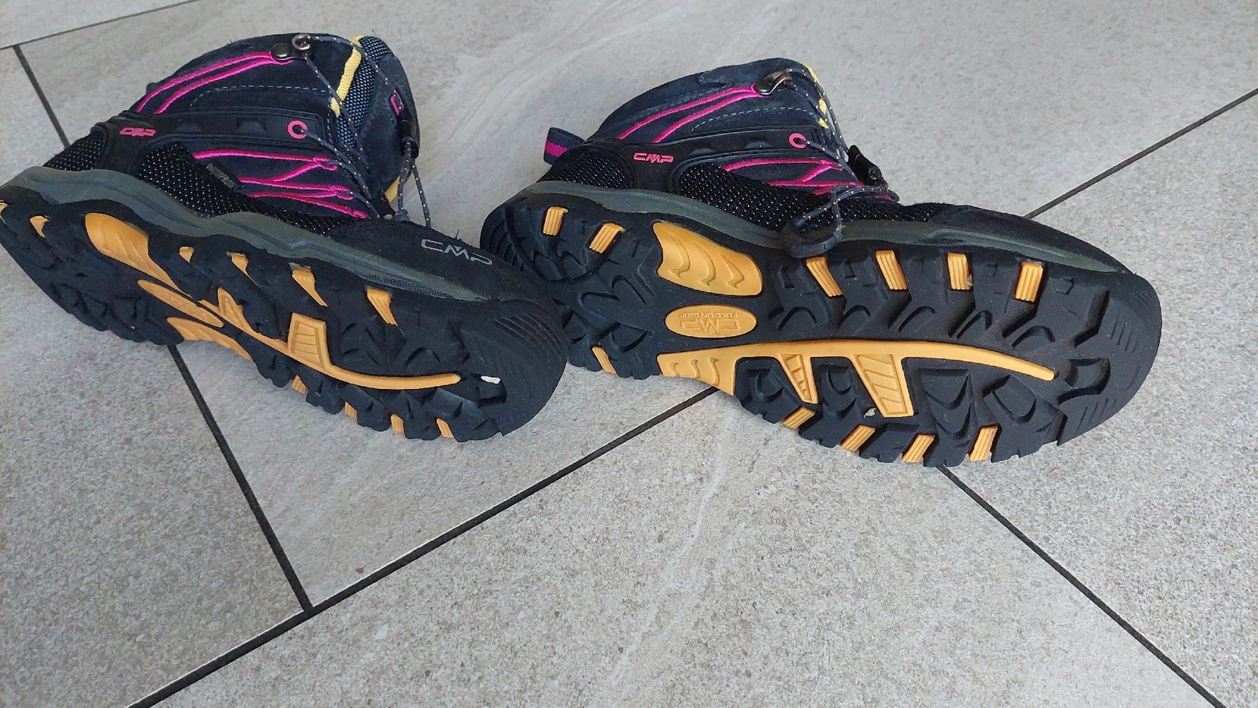 CMP Schuhe für Jungen: CMP Wanderschuhe Gr. 34, wasserdicht! – Gebraucht aus Frauenfeld von Dragonheart 3