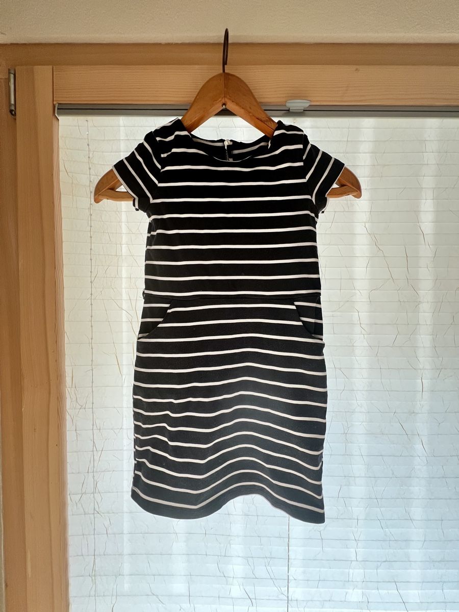 H&M Kleider & Röcke: Herziges Kleid H&M, gestreift Grösse 122/128 – Gebraucht aus Uetendorf von pink2
