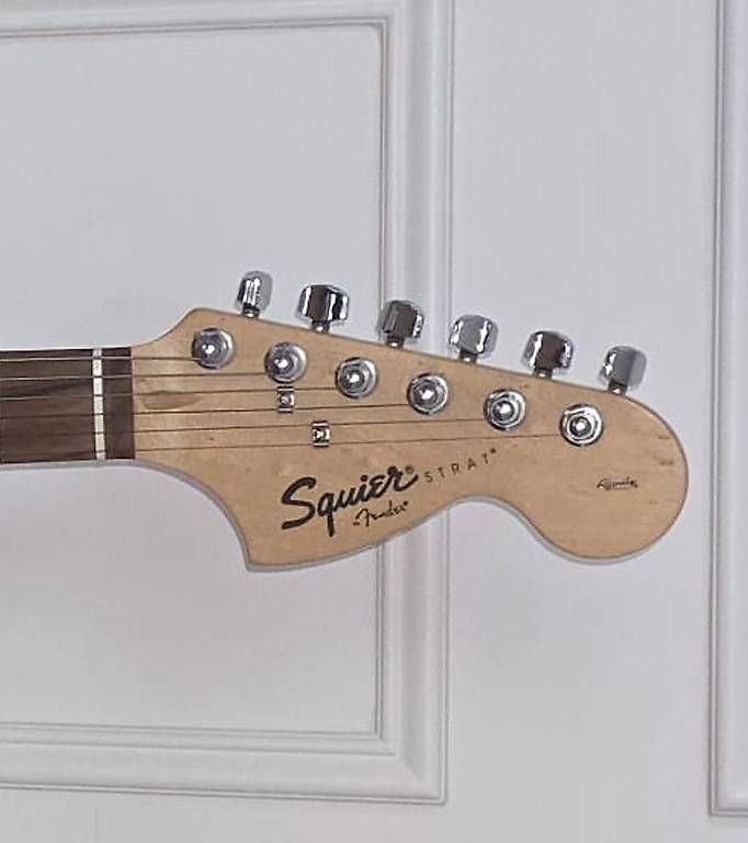 Strumenti musicali: Guitare électrique Fender  – Usato da La Croix-de-Rozon venduto da christian160459 1