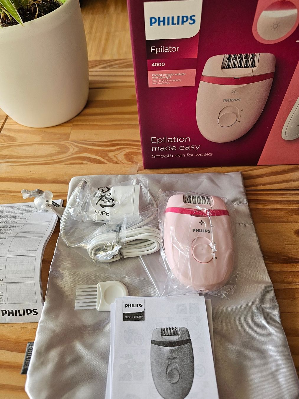 Philips Epilatori: Philips Epilator 4000 – Nuovo e nell'imballaggio originale da Schlieren venduto da con_hdp9