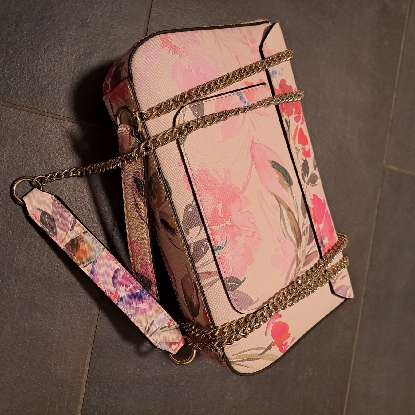 Guess Taschen für Damen: Guess Tasche – Neu (gemäss Beschreibung) aus Zürich von Simonikus 5