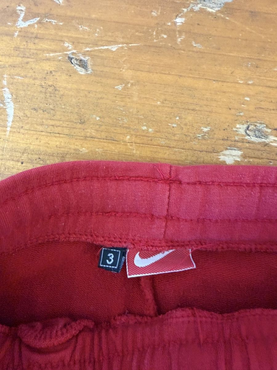 Nike Pantaloni: Nike Kinder-Shorts Rot – Usato da Gurmels venduto da SwissShop21 1