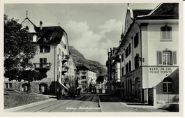 SCHWYZ Bahnhofstrasse mit Tram, Bankfiliale SZ gel. 1952!