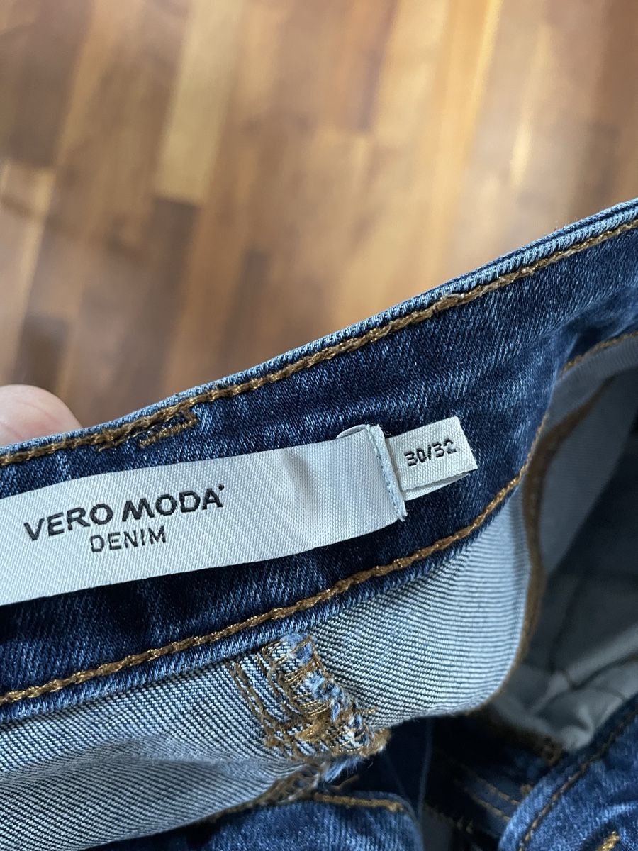 Vero Moda Jeans: Jeans VERO MODA Bootcut Grösse 30/32 guter Zustand – Usato da Fehraltorf venduto da Nadja0205 3