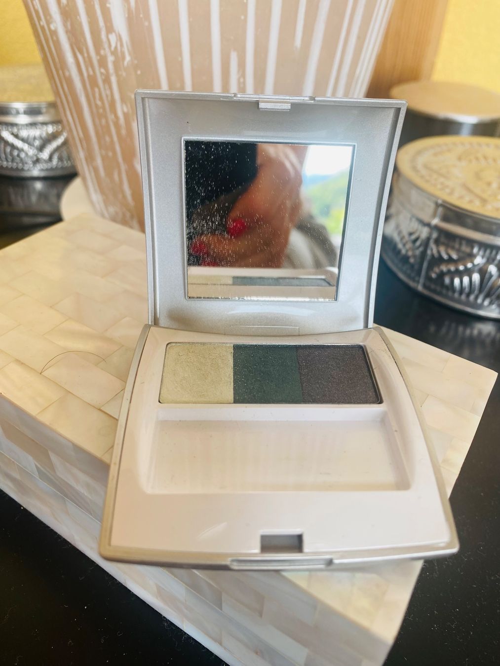 Make-up: Jafra Eyeshadows Paradise garden – Usato da Belmont-sur-Lausanne venduto da chu_vxf5 1