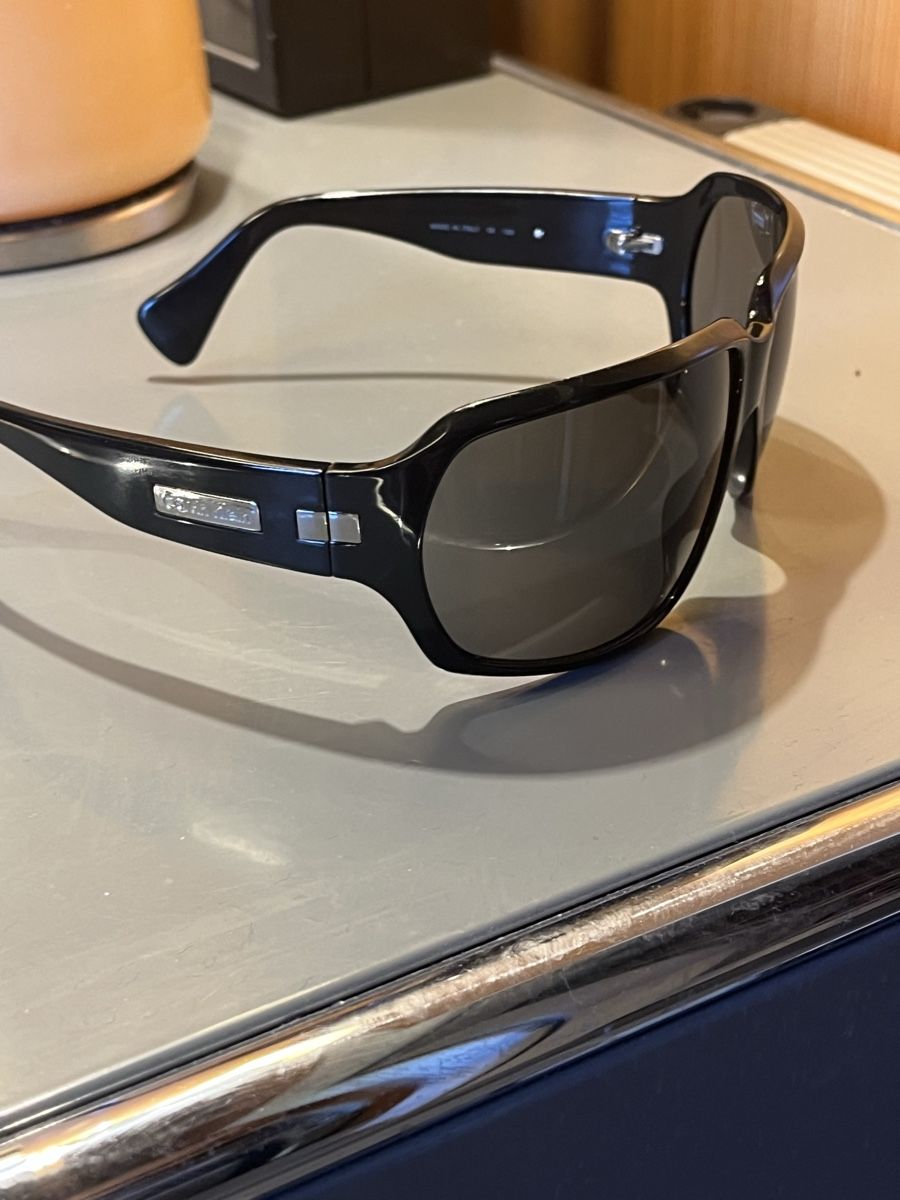 Calvin Klein Occhiali & Lenti: Calvin Klein Damen Sonnen Brille  – Usato da Neerach venduto da fuz_8d7l 7